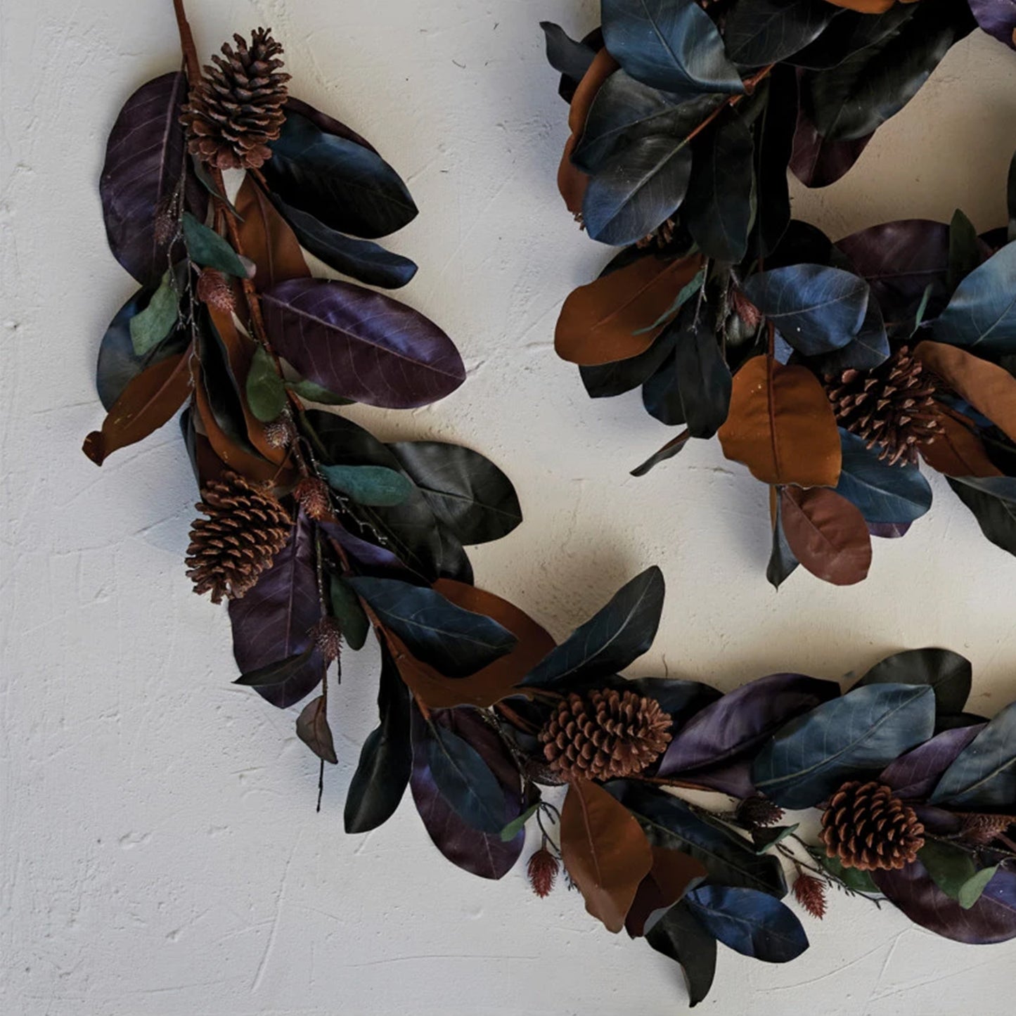 FAUX MAGNOLIA LEAF GARLAND