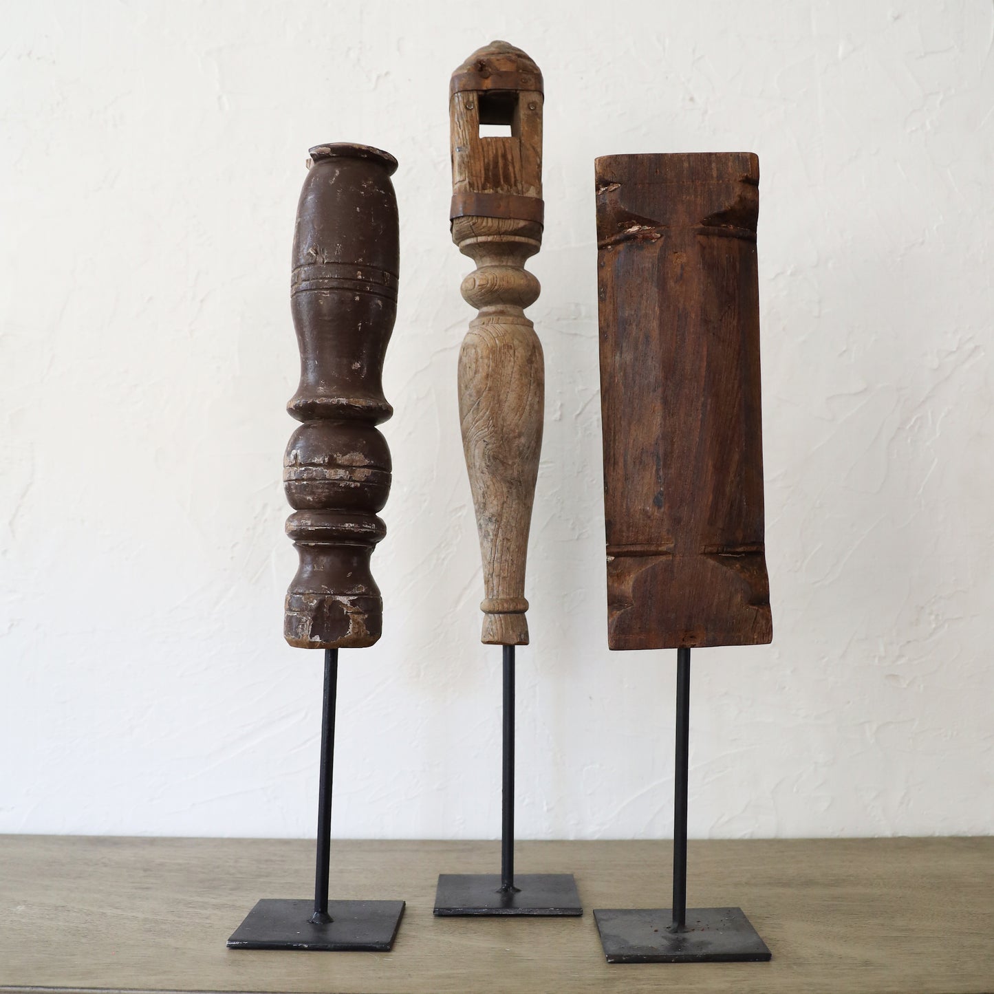 RECLAIMED WOOD CARVING STATUE