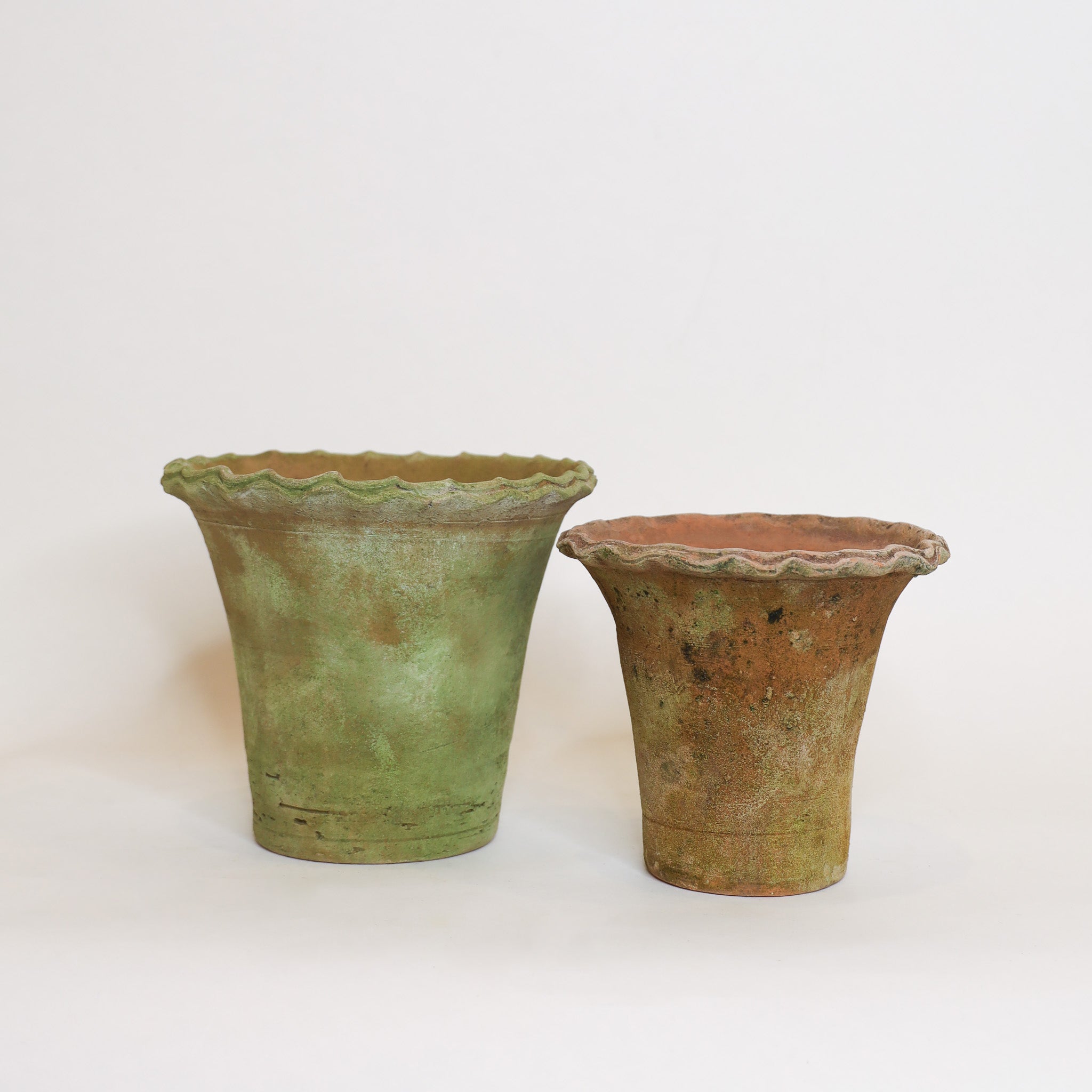 Aged Pie Crust Planter