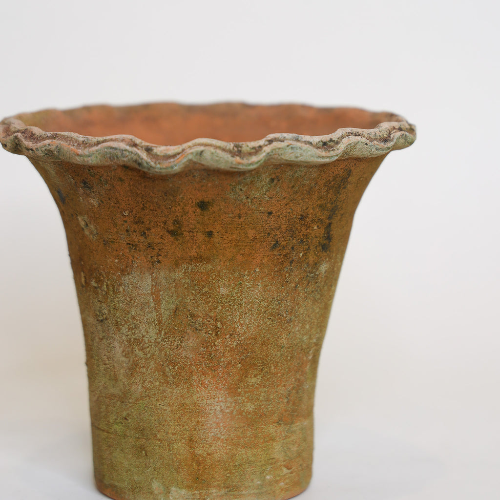 Aged Pie Crust Planter