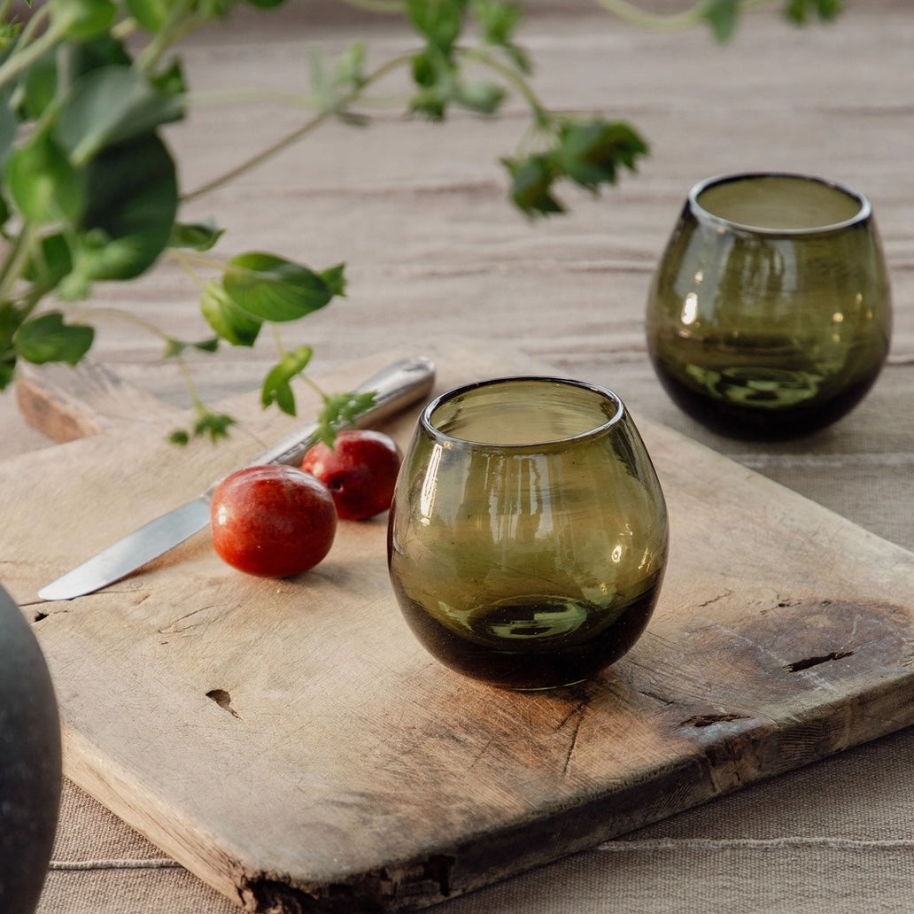 HANDBLOWN RONDE GLASSES | OLIVE