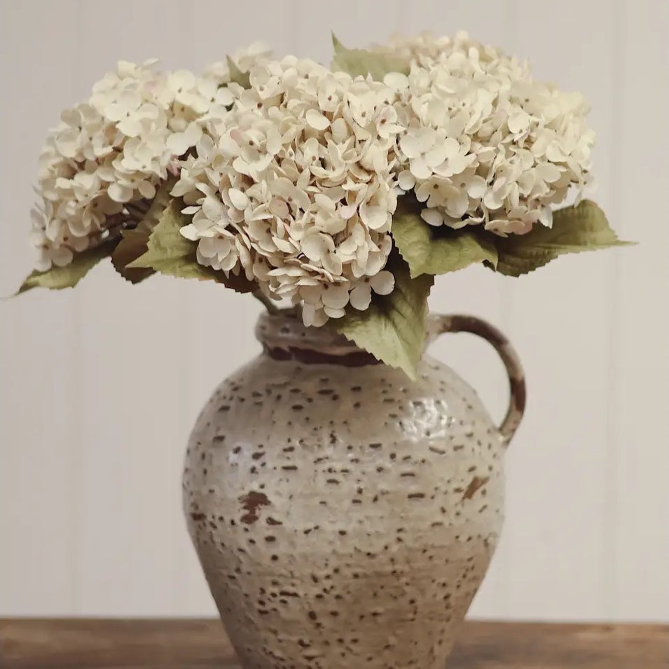 Heirloom White Hydrangea Stem