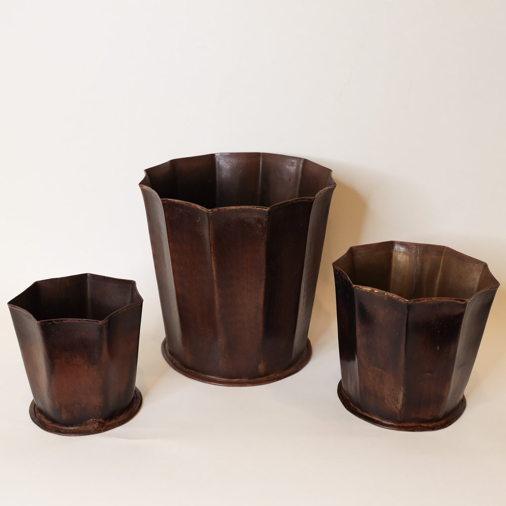 Leathered Fluted Pots