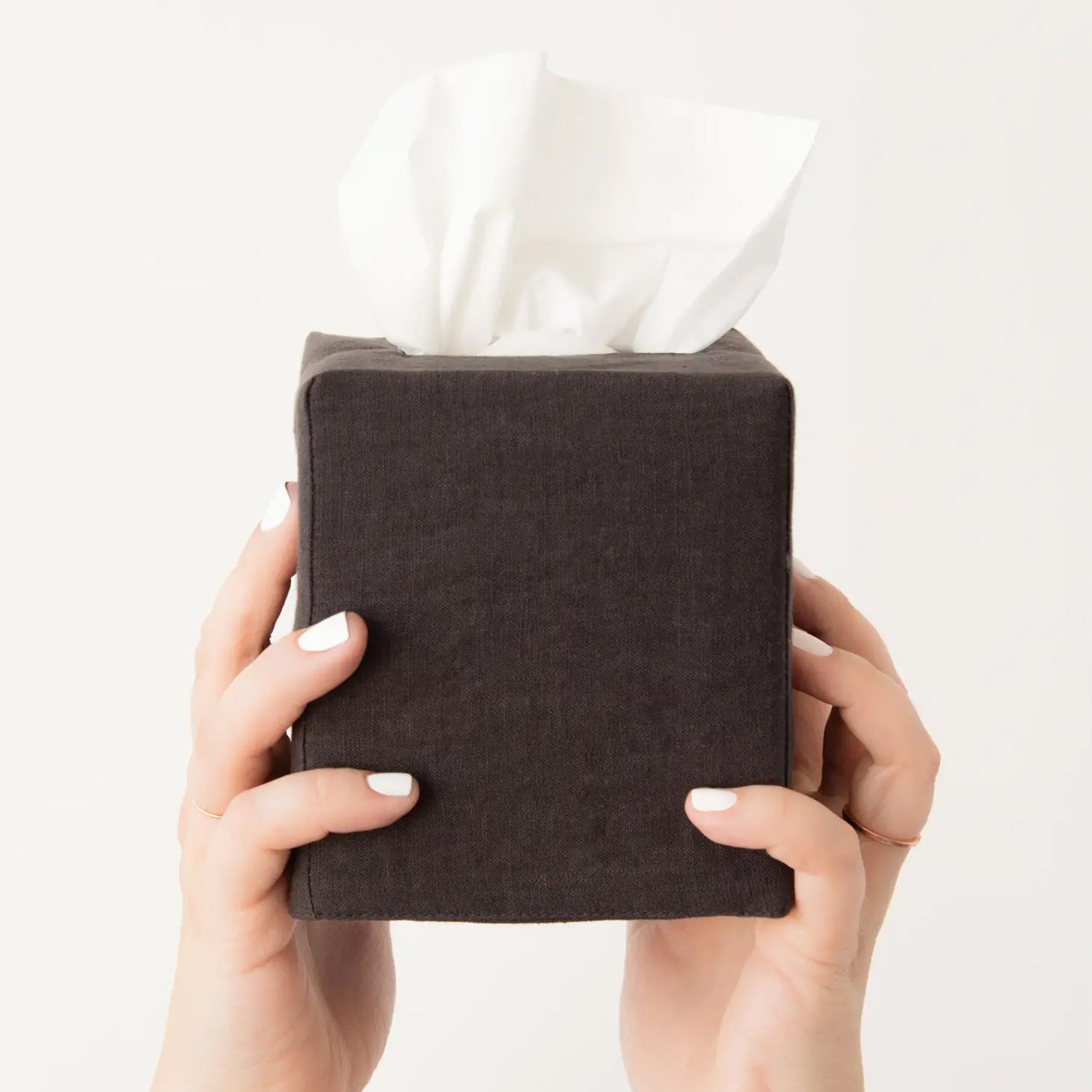 LINEN TISSUE BOX COVER | ONYX