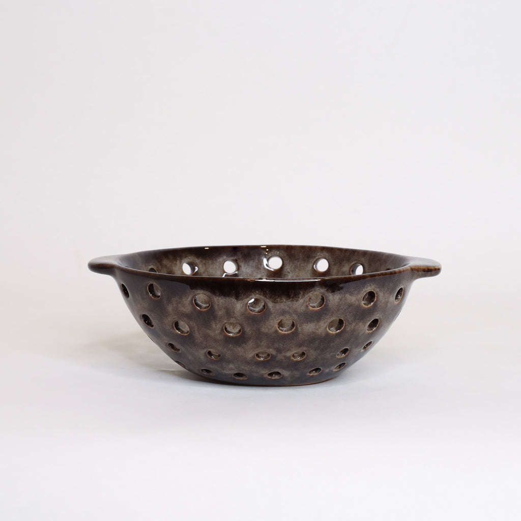 Oval Stoneware Berry Bowl