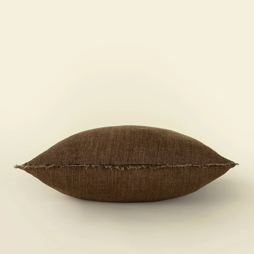 Oversized Lina Linen Throw Pillow | Mocha