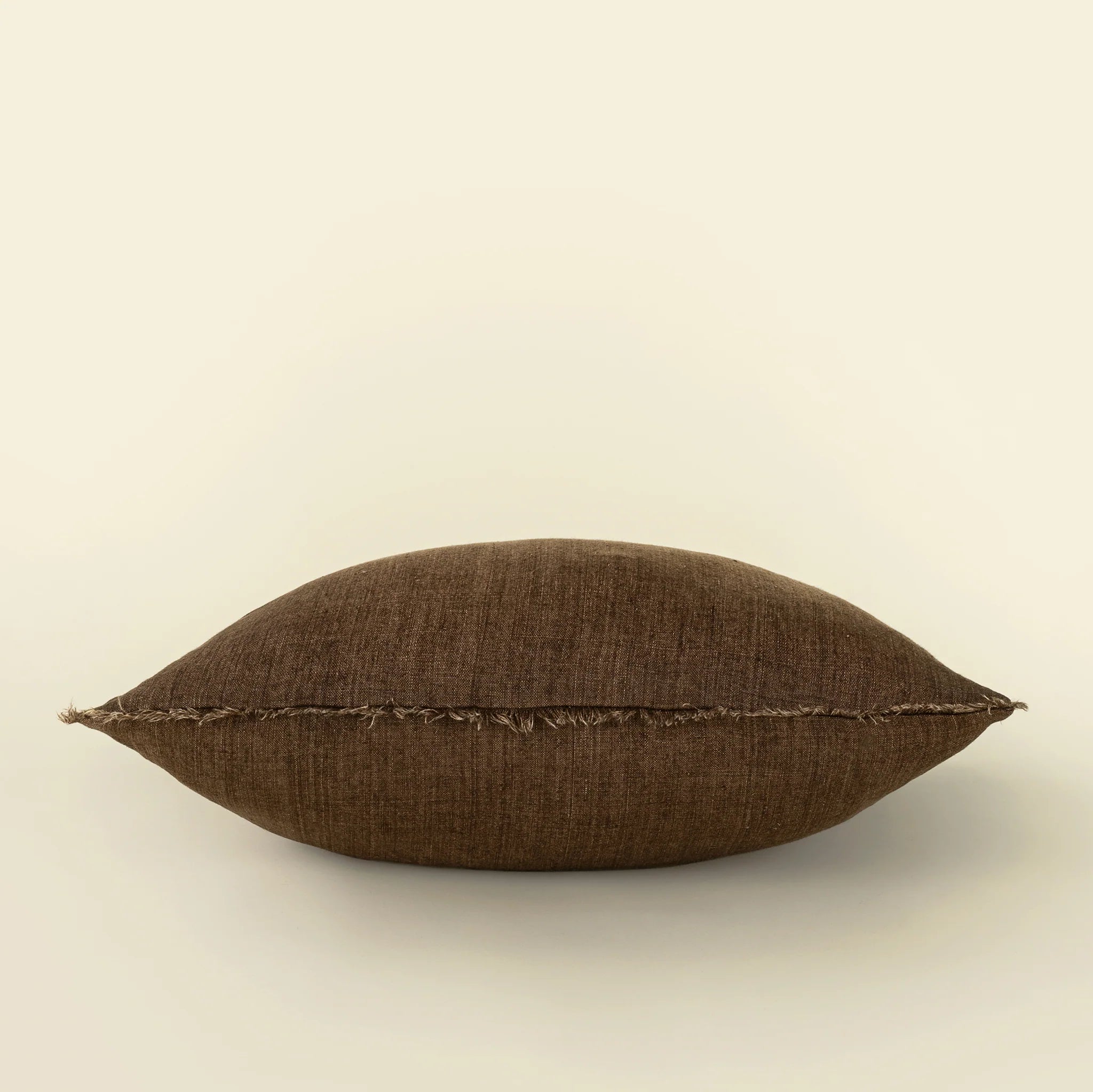 Oversized Lina Linen Throw Pillow | Mocha