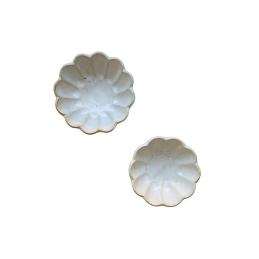 PETAL FOOTED BOWLS