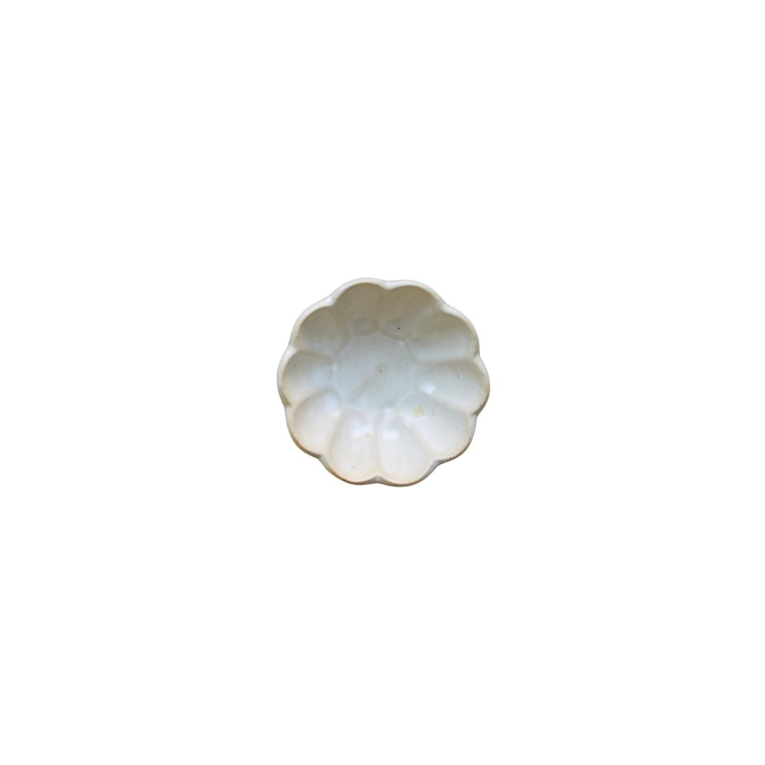 PETAL FOOTED BOWLS