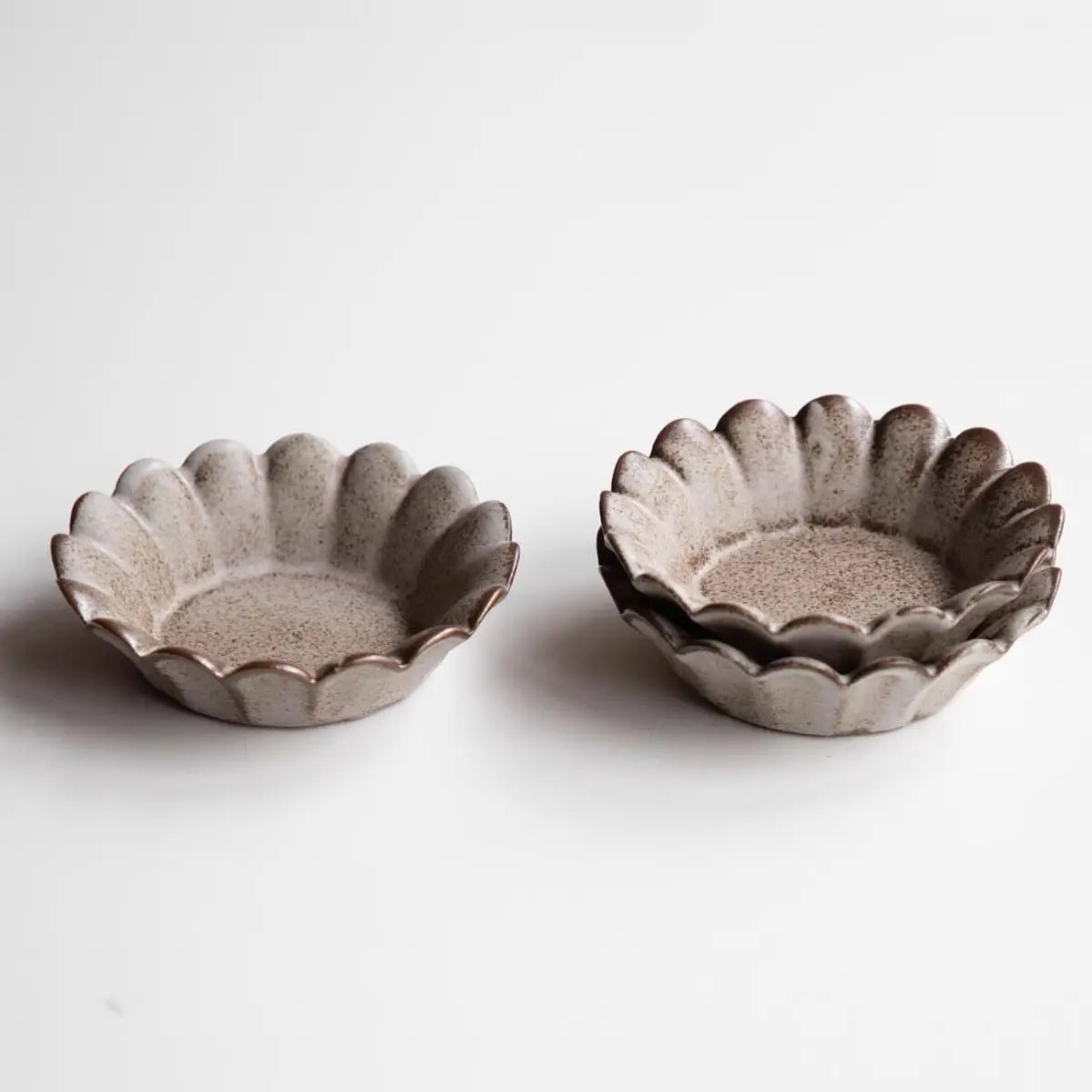 Petal Pinch Bowls