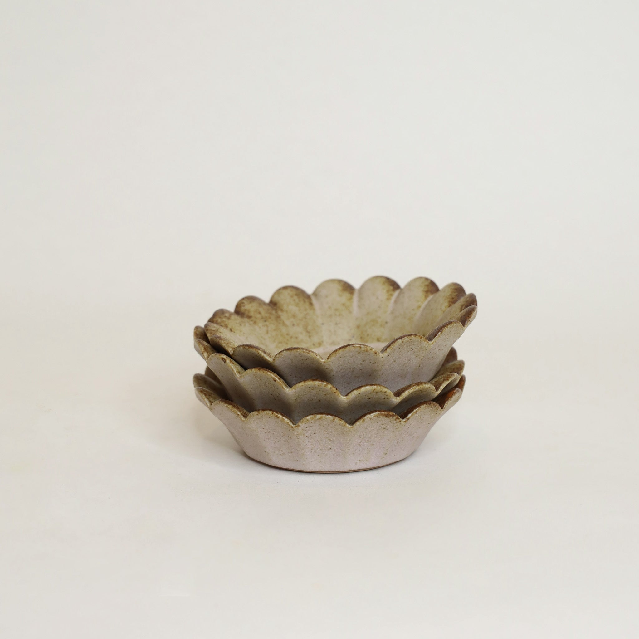 Petal Pinch Bowls