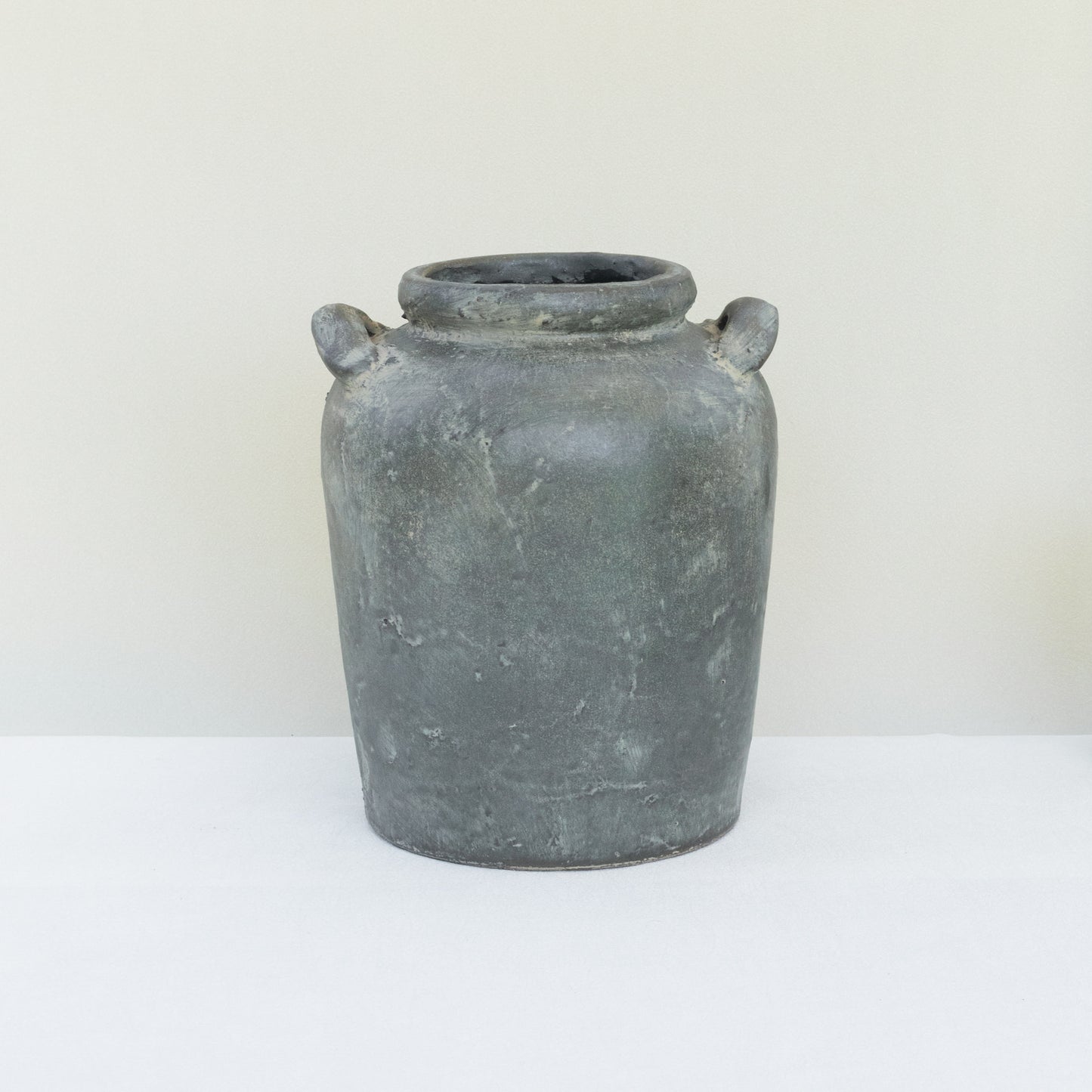 RELIC URN VASE