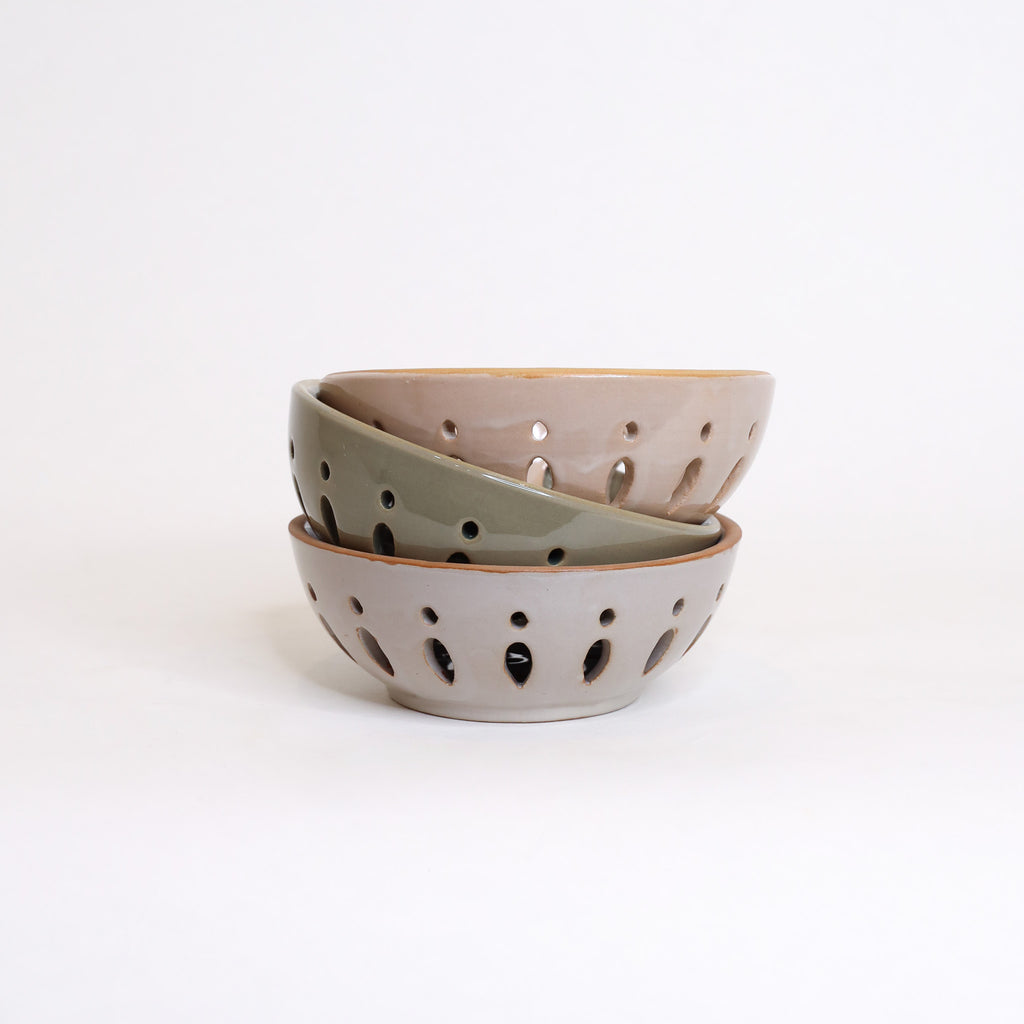 Stoneware Berry Bowl