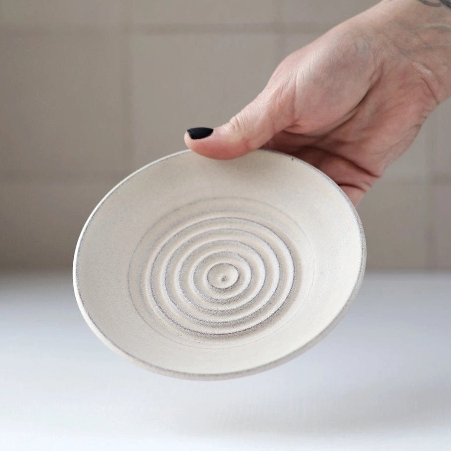 Stoneware Garlic Grater Plate
