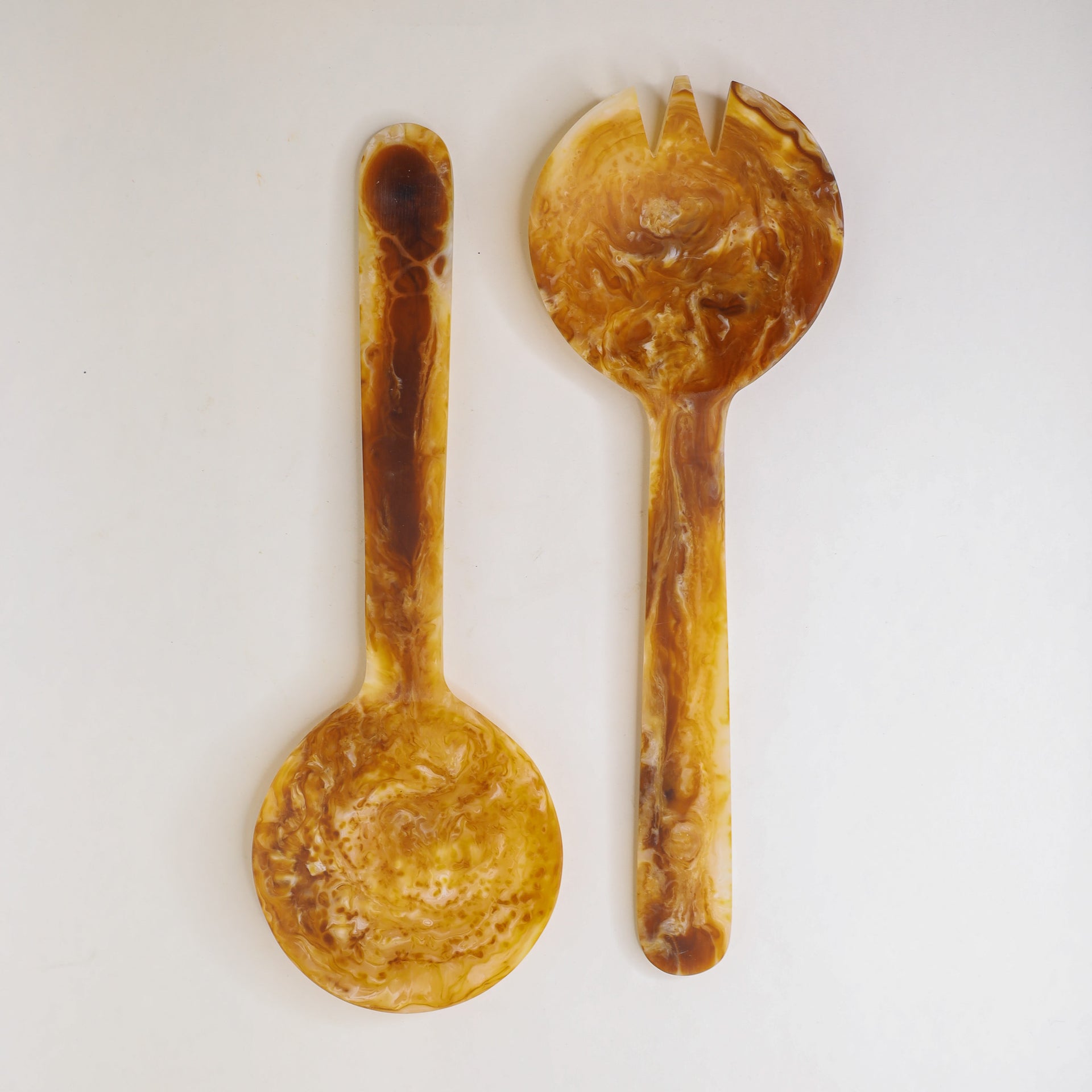 Tort Salad Servers