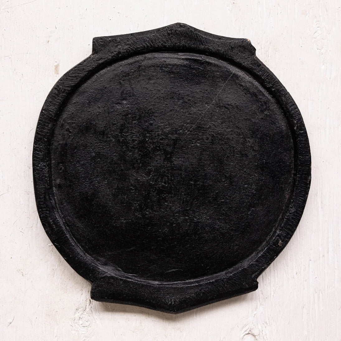 VINTAGE STONE VILLAGE PLATE