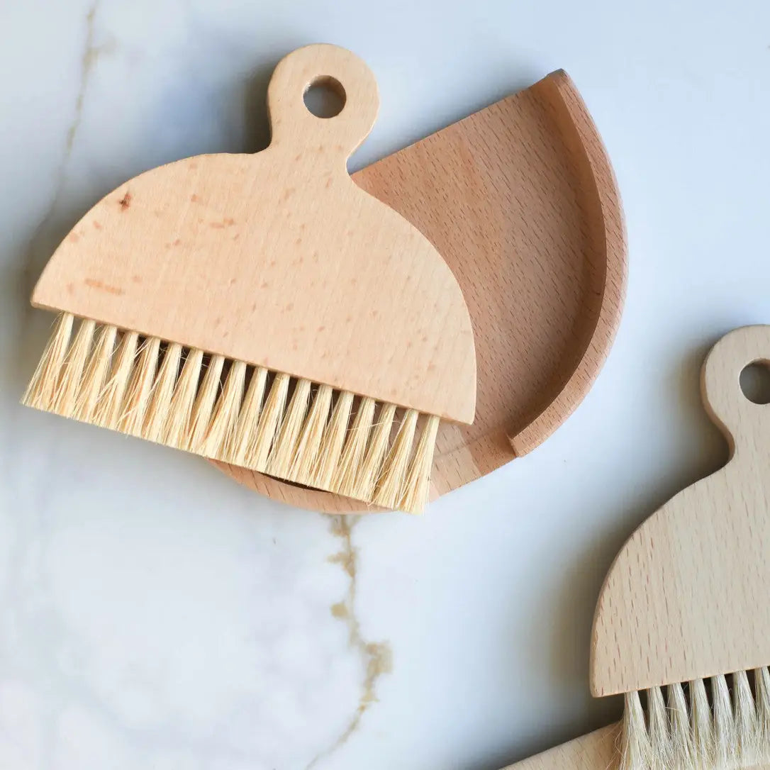 Wood Tabletop Brush