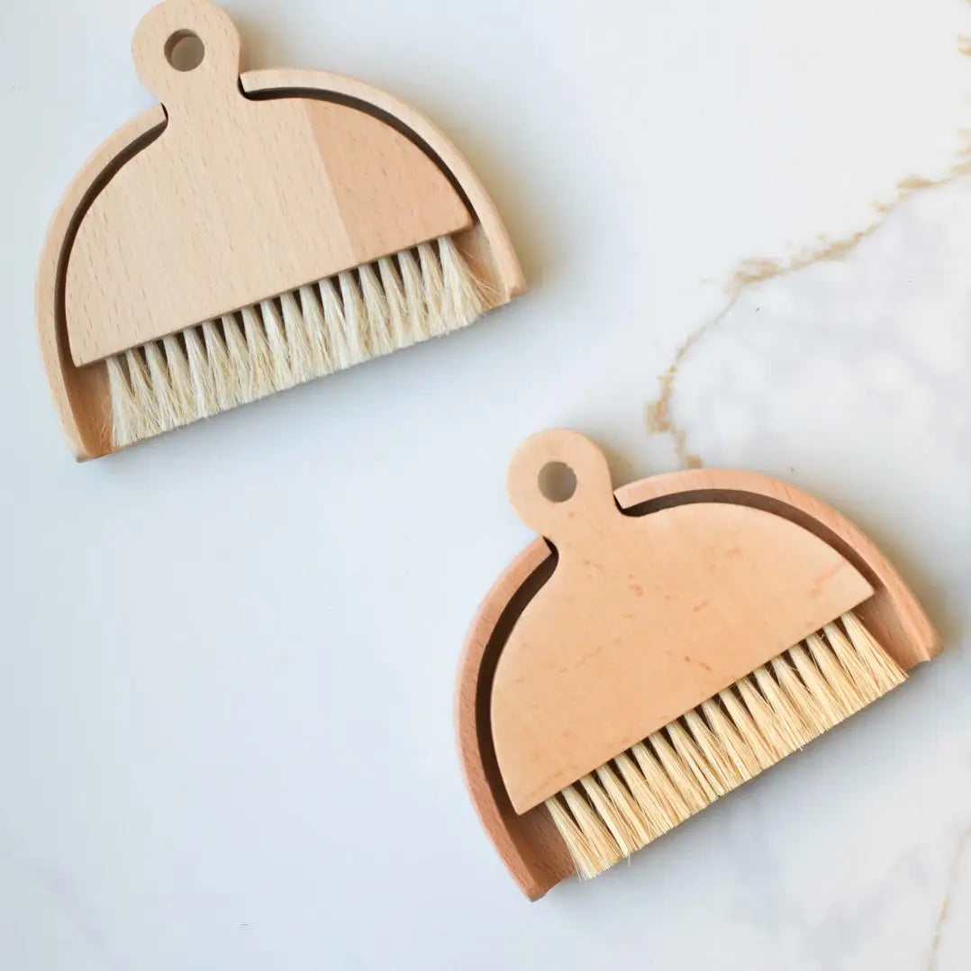 Wood Tabletop Brush