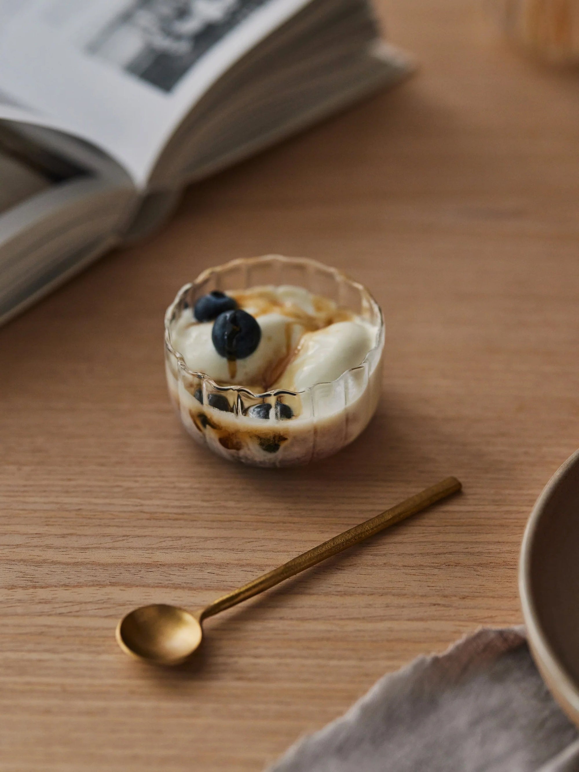 S/2 Kira Borosilicate Glass Bowl