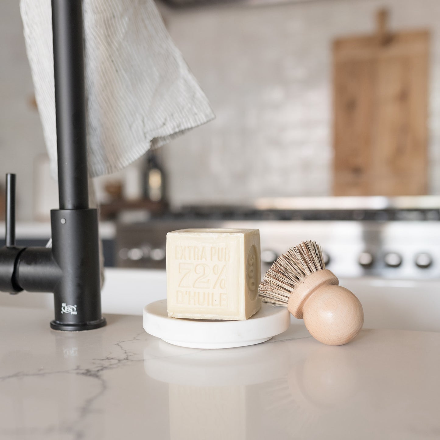 ROUND MARBLE DISH